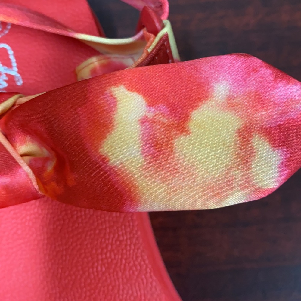 Red Sandals - Picture 4 of 4